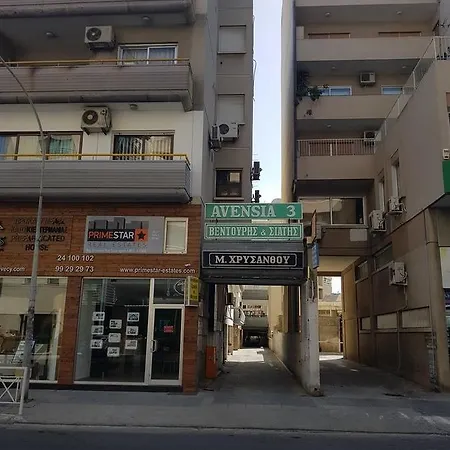 Flat 108 Marina Center *